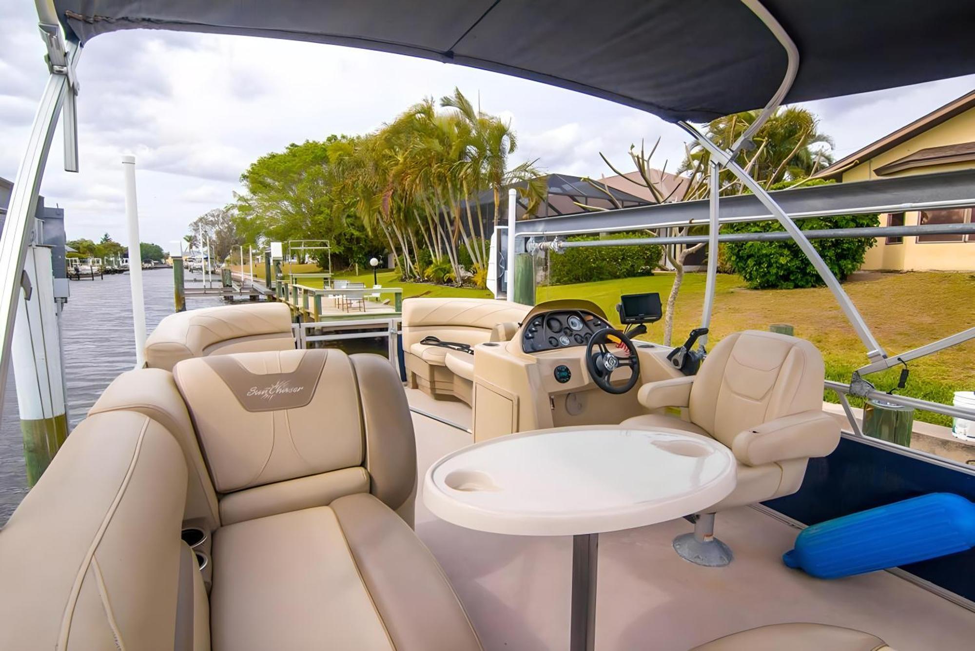 House With A Boatyour Private Waterfront Resort Port Charlotte Exterior photo
